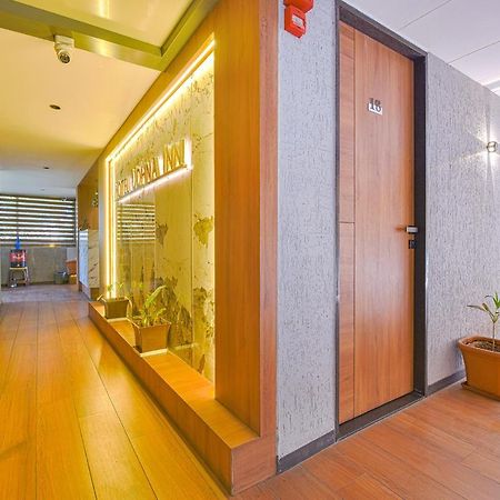 Fabhotel Udhna Inn, Near Udhna Junction Сурат Екстериор снимка